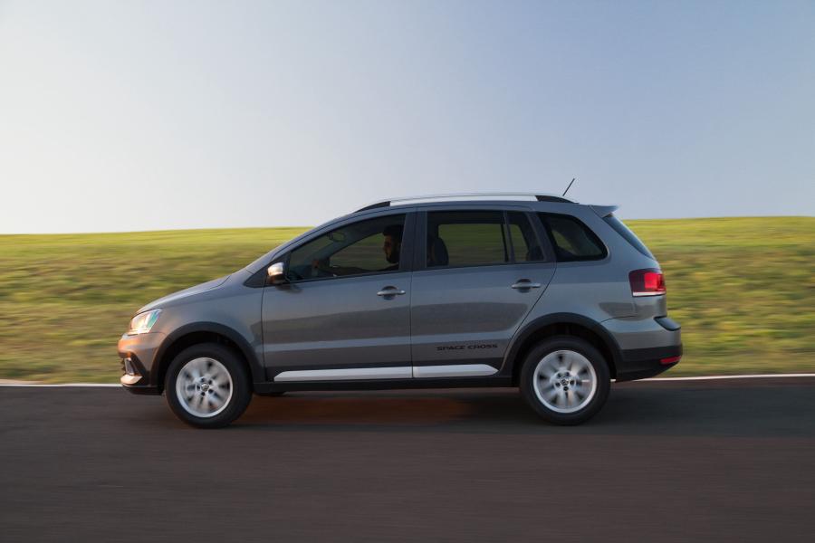  Volkswagen SpaceCross 2014 года  (фото 3 из 8)